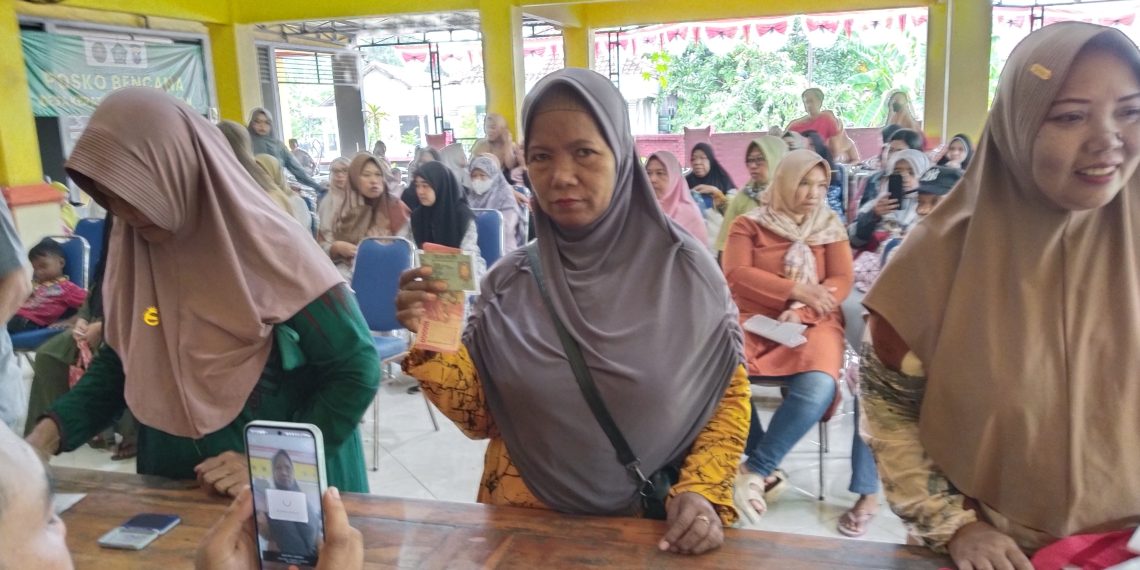 Penyaluran BLT Presiden Prabowo Dimulai di Sidoarjo Desa Kepatihan Jadi Titik Awal Distribusi di Kecamatan Tulangan