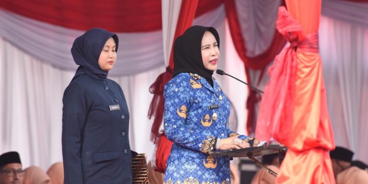 Wabup Sidoarjo Mimik Idayana Pimpin Upacara Peringatan HUT ke-54 Korpri di MPP Sidoarjo