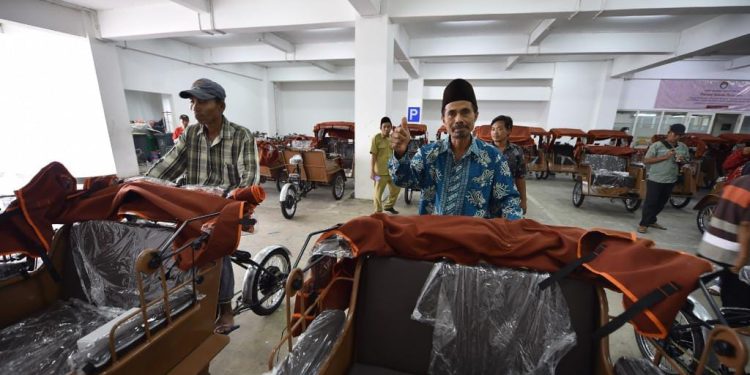 Pemkab Pasuruan Terima 100 Becak Listrik “Next Generation” dari Presiden Prabowo