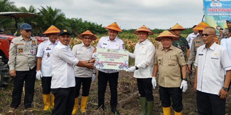 Cetak Sejarah, Paripurna HUT ke-76 Merangin Dihadiri Menko Pangan RI