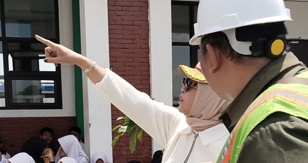Wabup Sidoarjo Sidak Kedua Kalinya SMPN 2 Prambon, Kontraktor Diwarning Sanksi Berat