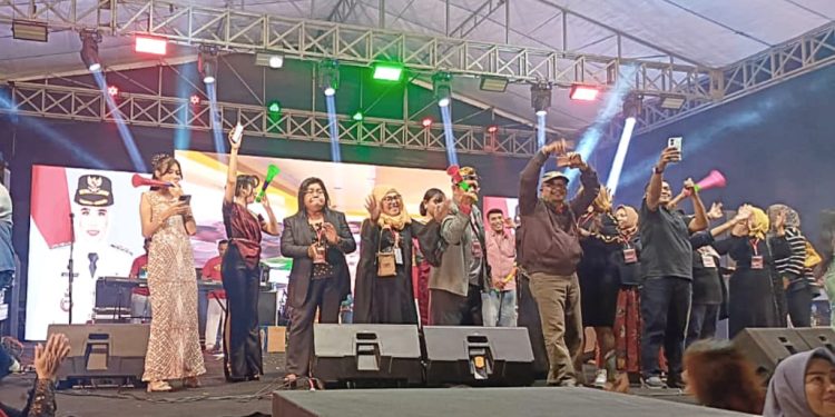 Puluhan Ribu Warga Padati GOR, Gebyar Malam Tahun Baru 2026 Sidoarjo Tampilkan Apresiasi Seni dan Refleksi Kepemimpinan