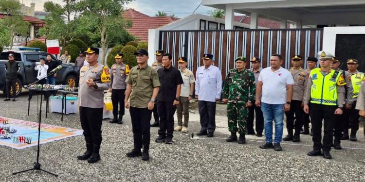 Ratusan Personel Gabungan Siaga, Polres Sarolangun Gelar Apel Pengamanan Malam Tahun Baru 2026