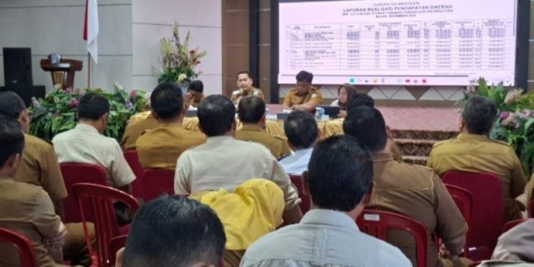 PAD Merangin 2025 Lampaui Target, Bupati M. Syukur Beri “Rapor Merah” ke Tiga OPD